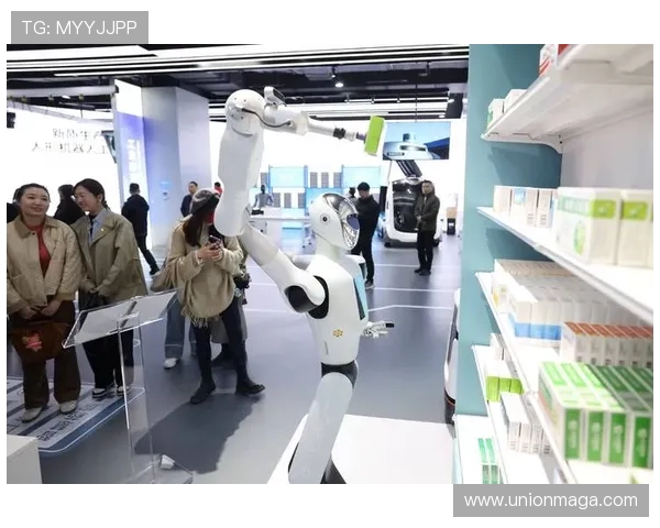 机器人巡游闪耀中网现场 科技市集创新体验助力赛事魅力提升