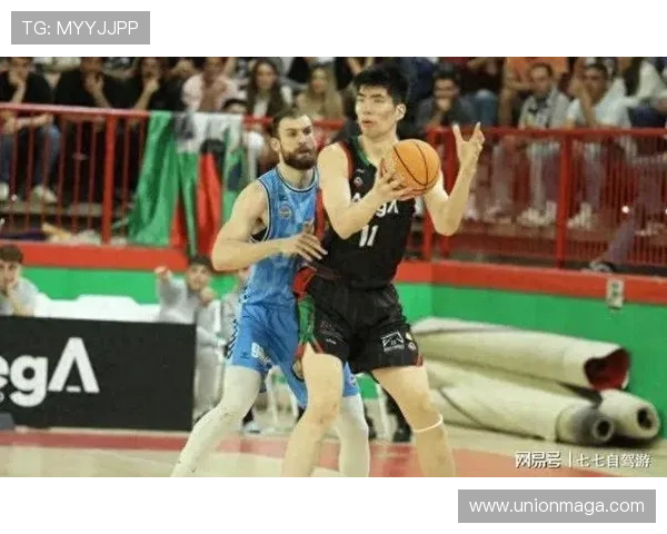 长途奔波影响状态余嘉豪21分钟挂零并出现多次失误表现低迷状态